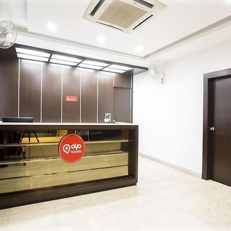 Oyo Rooms Near Cosmos Mall Shiliguri Exterior foto